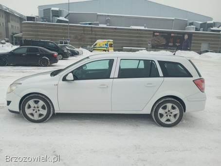 Opel Astra 2010