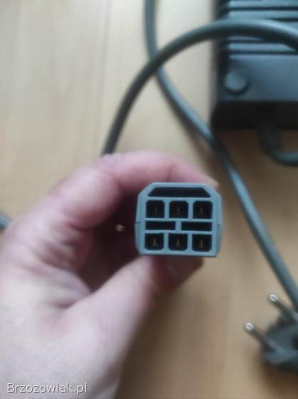 Sprzedam zasilacz do konsoli