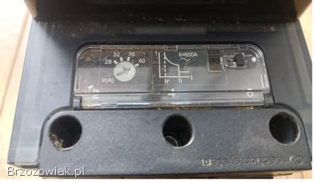 Wyłącznik Włącznik trójfazowy 3F 40A Schneider NSXm63B