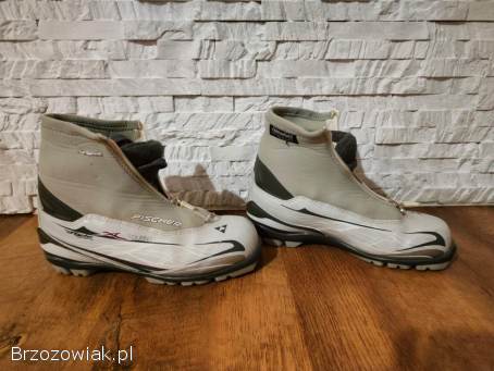 Buty do narciarstwa buegiwego