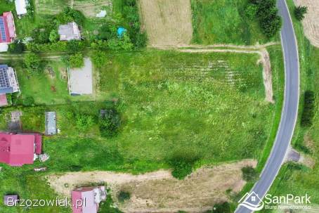 Działka budowlana na sprzedaż -  Uherce Mineralne