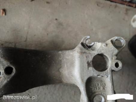 Audi A4B6,  B7 łapa podpora skrzyni biegów 1.  9 Tdi