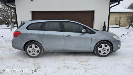 Opel Astra Astra j 2011