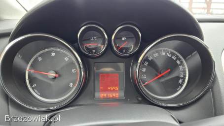 Opel Astra Astra j 2011