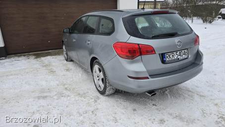 Opel Astra Astra j 2011
