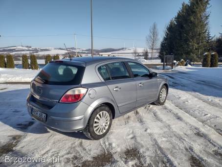 Opel Astra III (H) 2004