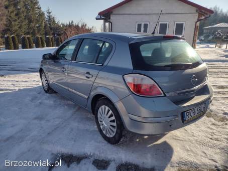 Opel Astra III (H) 2004