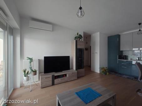 Mieszkanie 2-pokoje,  42,  22 m2 -  ul.  Urocza,  garaż,  komórka lokatorska