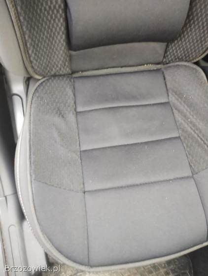 Sprzedam nakładki na przednie fotele samochodowe