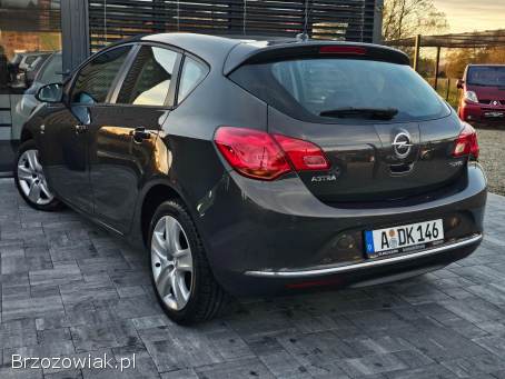 Opel Astra 2014