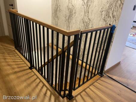 Schody -  barierki -  drzwi loft -  wizualizacja 3D