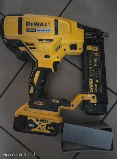 Sztyfciarka DeWalt DCN 680
