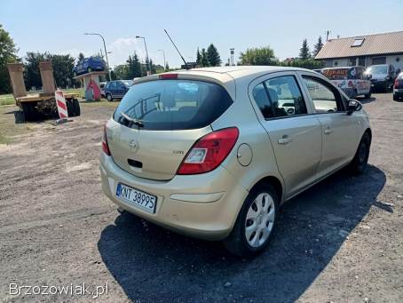 Opel Corsa 1.  3CDTI 90km 09r 2009