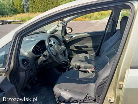 Opel Corsa 1.  3CDTI 90km 09r 2009