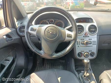 Opel Corsa 1.  3CDTI 90km 09r 2009