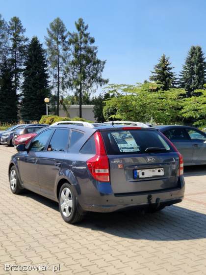 Kia Cee'd SW  2011