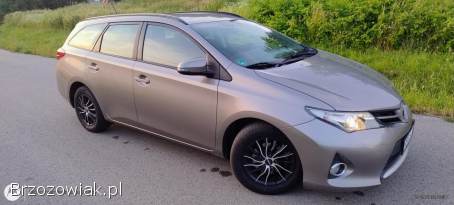Toyota Auris 2014