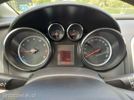 Opel Astra J Sports Tourer  2011