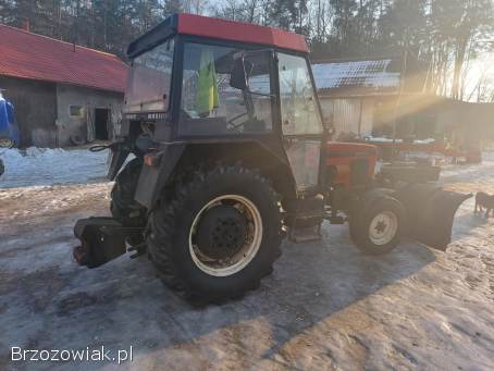 Zetor 5320 z pługiem do śniegu