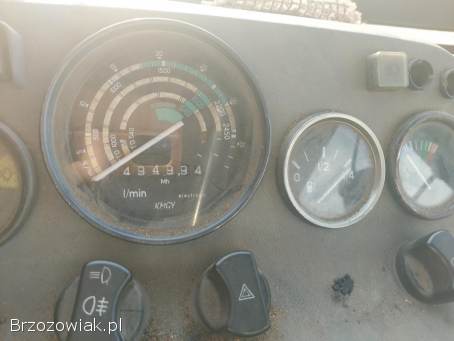 Zetor 5320 z pługiem do śniegu