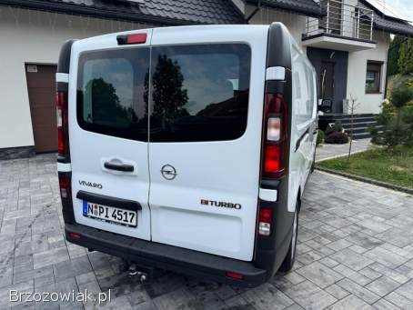 Opel Vivaro Long  2016