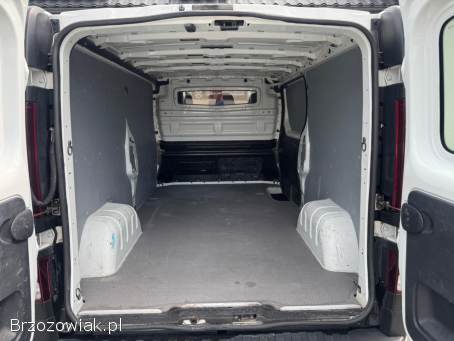 Opel Vivaro Long  2016