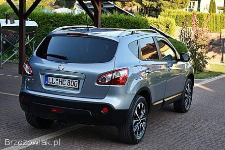 Nissan Qashqai 2.  0 CVT 141KM 2012
