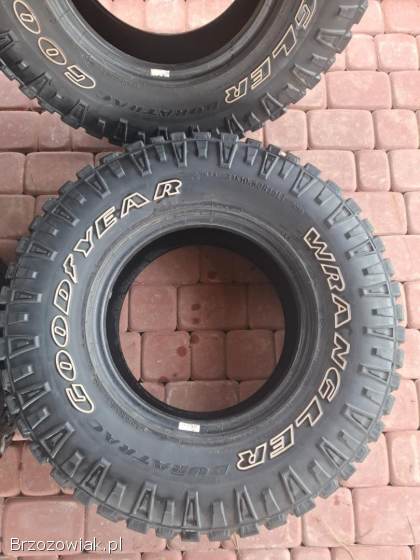 Komplet opon terenowych AT 31 x10.  5r15