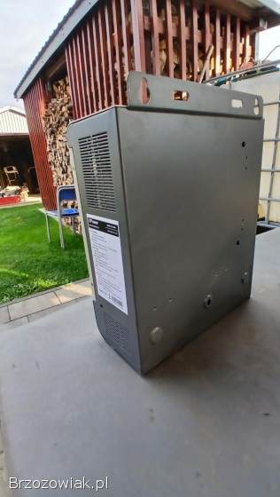 SPRZEDAM INVENTER HYBRYDOWY 800W
