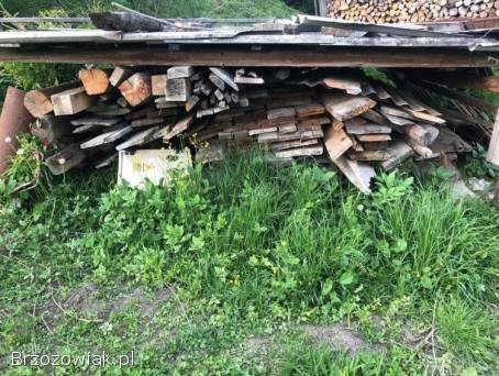 Deski drewno konstrukcyjne belki drewno na szopkę