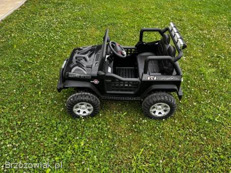 Samochodzik 4x4 na akumulator