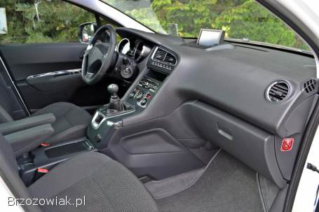 Peugeot 5008 2013