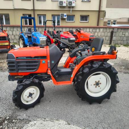 Traktorek Japoński KUBOTA B 72 17 KM wspomaganie 4X4