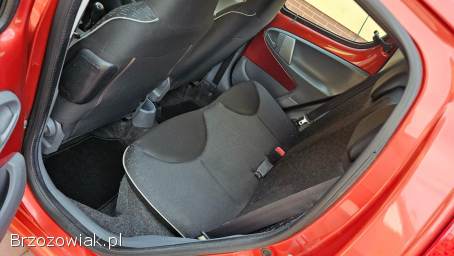 Peugeot 107 1.  0 68KM 2009