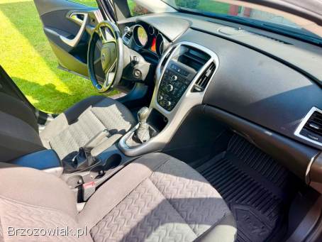 Opel Astra 2013