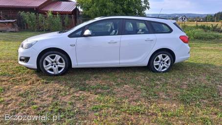 Opel Astra 1.  4 Turbo  2015