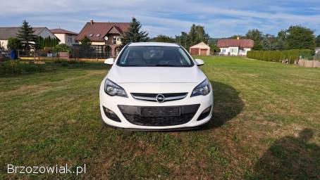 Opel Astra 1.  4 Turbo  2015