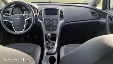 Opel Astra 1.  4 Turbo  2015