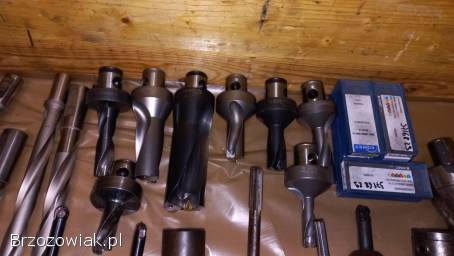 Sprzedam oprzyrządowanie do obróbki CNC – 2 palety