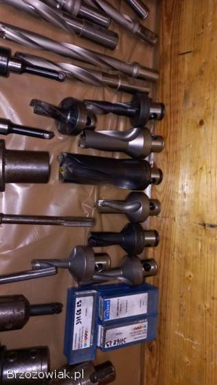 Sprzedam oprzyrządowanie do obróbki CNC – 2 palety