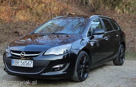 Opel Astra J Sports Tourer  2013