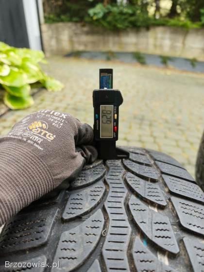 Opony zimowe 205/50R17 Bridgestone Blizzak LM-32