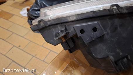 Lampa lewy przód suzuki grand vitara II EU