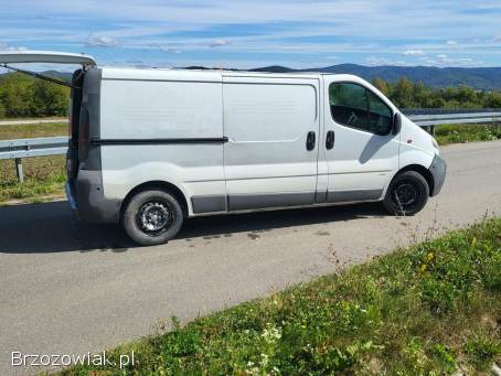 Opel Vivaro 1.  9 Diesel 101 KM 2005 230 tys.  km 3-osobowy OC 2027