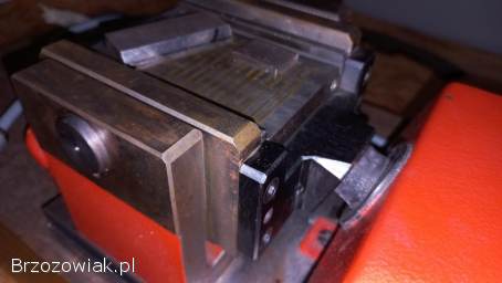 JUNG – Uchwyt magnetyczny do szlifierki do płaszczyzn z jednostką sterującą
