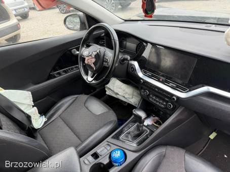 Kia Niro 1.  6 hybryda 2020