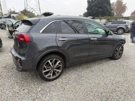 Kia Niro 1.  6 hybryda 2020