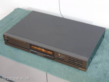 Tuner radiowy Universum T-46010 sprawny i ładny.  WYSYŁKA.