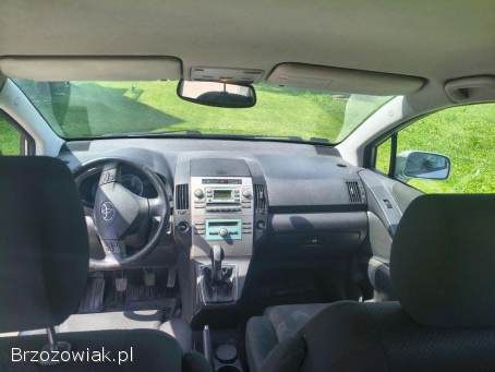 Toyota Corolla Verso 2005