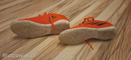 Sprzedam buty sportowe korki halówki 36
